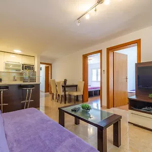 https://niko-apartment-vir.hotelinzadar.com
