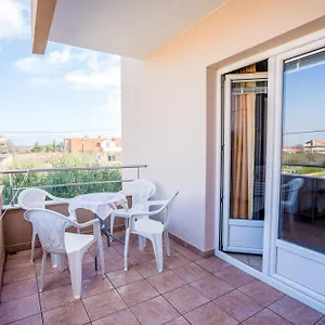 https://apartments-valentin-privlaka-zadar.hotelinzadar.com